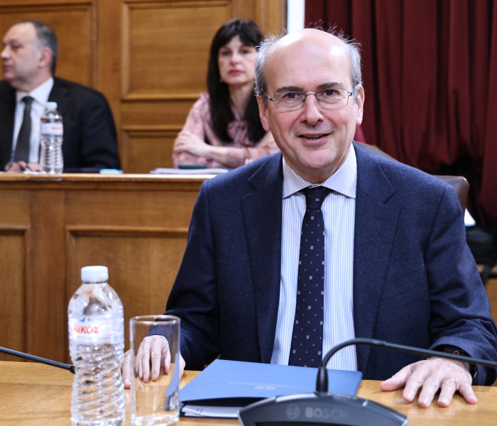 «Κεραυνοί» Κωστή Χατζηδάκη για Αλέξη Τσίπρα με φόντο την επιστροφή του