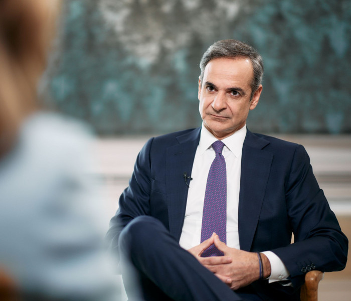 Η κοινωνία θέλει σταθερότητα και, παρά τη δυσαρέσκεια, δεν φαίνεται διατεθειμένη να πάρει το ρίσκο μιας αόριστης αλλαγής