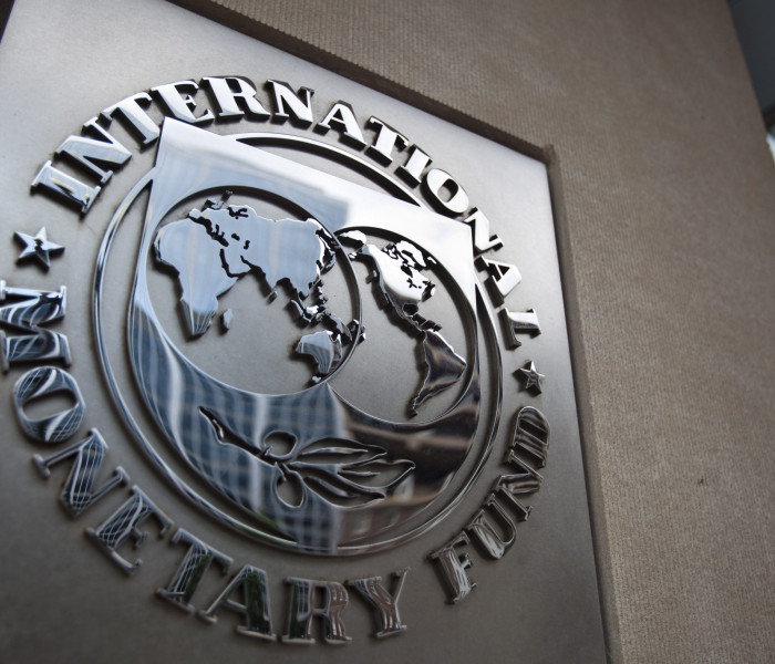 ΔΝΤ: Η Ελλάδα σε τροχιά «θεαματικής» μείωσης χρέους - Τι δείχνουν οι νέες προβλέψεις