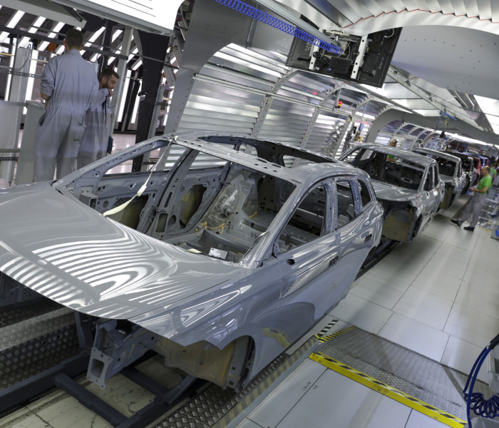 «Καμπανάκι» ACEA για την ευρωπαϊκή αυτοκινητοβιομηχανία: Κίνδυνος απώλειας θέσεων εργασίας και παραγωγικής βάσης