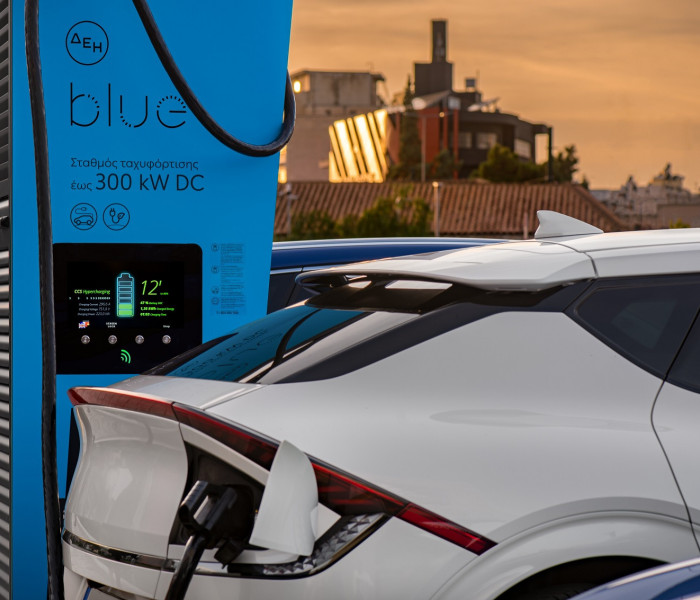 Η ελληνική προσέγγιση στην ηλεκτροκίνηση: Μετρημένα κίνητρα, βιώσιμη μετάβαση