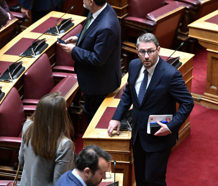 Ο Ανδρουλάκης αμφισβητεί τις δημοσκοπήσεις: στα χνάρια του Αλέξη, πυροβολεί τον… ταχυδρόμο
