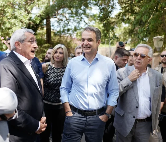 Μητσοτάκης από τη Ρόδο: Την ιδρώνουμε τη φανέλα - Το μήνυμα για τις επόμενες εκλογές (video)