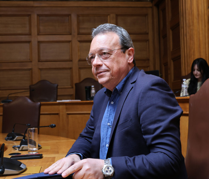 ΣΥΡΙΖΑ σε κατάσταση διάλυσης: Εκκαθαρίσεις Φάμελλου, τελεσίγραφο Πολάκη και η βαριά σκιά του Τσίπρα (video)