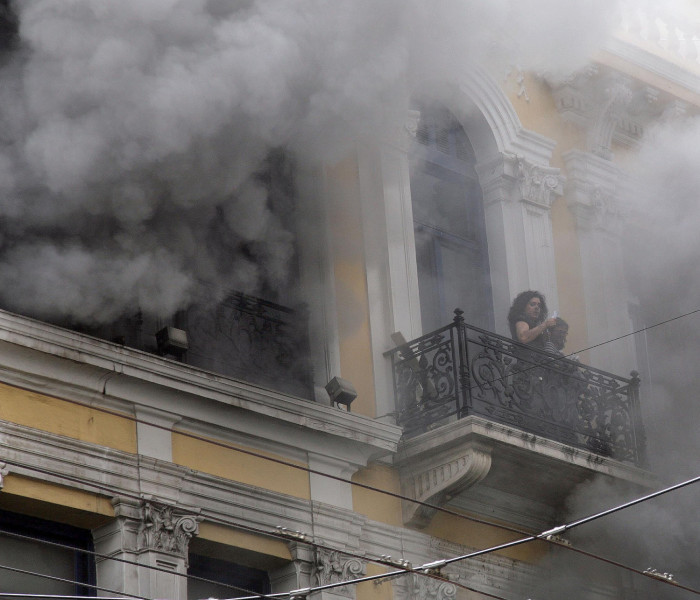 Συνελήφθη στην Αγγλία η 46χρονη για τον εμπρησμό της Marfin το 2010