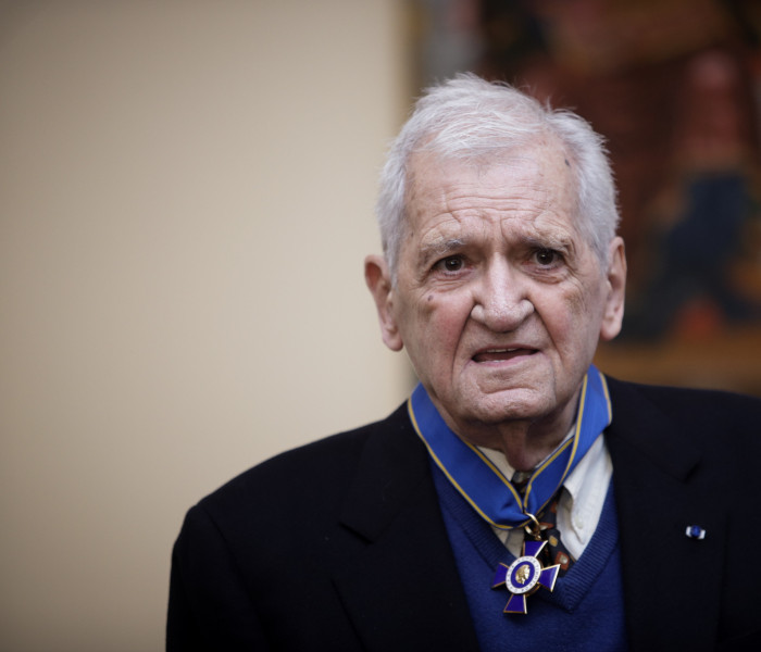 Ο Τίτος Πατρίκιος συνομιλεί με τον Θανάση Λάλα: «Εκεί όπου η ζωή συναντά την ποίηση» (video)