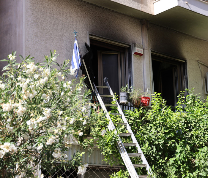 Τραγωδία στα Πατήσια: νεκρή ηλικιωμένη από φωτιά σε διαμέρισμα