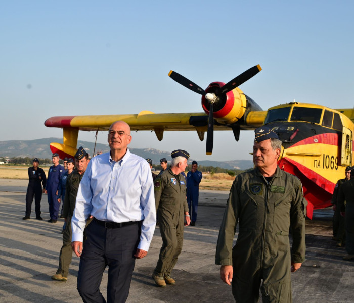 Νίκος Δένδιας: Ώρα ανανέωσης για τα πυροσβεστικά αεροσκάφη