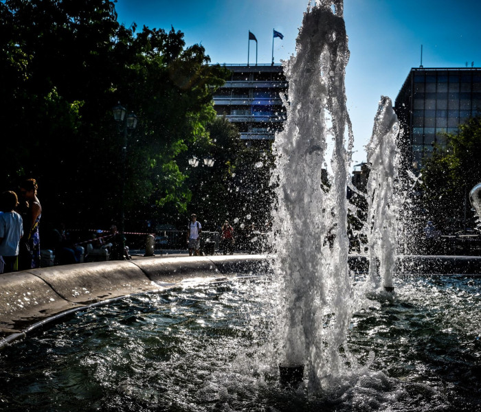 Καύσωνας: υποχρεωτική παύση υπαίθριων εργασιών σε 4 περιοχές