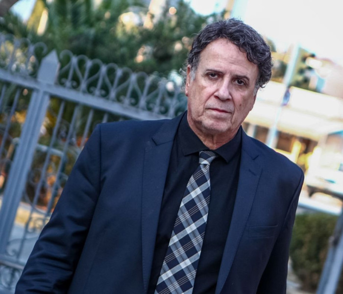 Χάρης Ρώμας: Οι αριστεροί θέλουν να σε βρίζουν κι εσύ να μη μιλάς