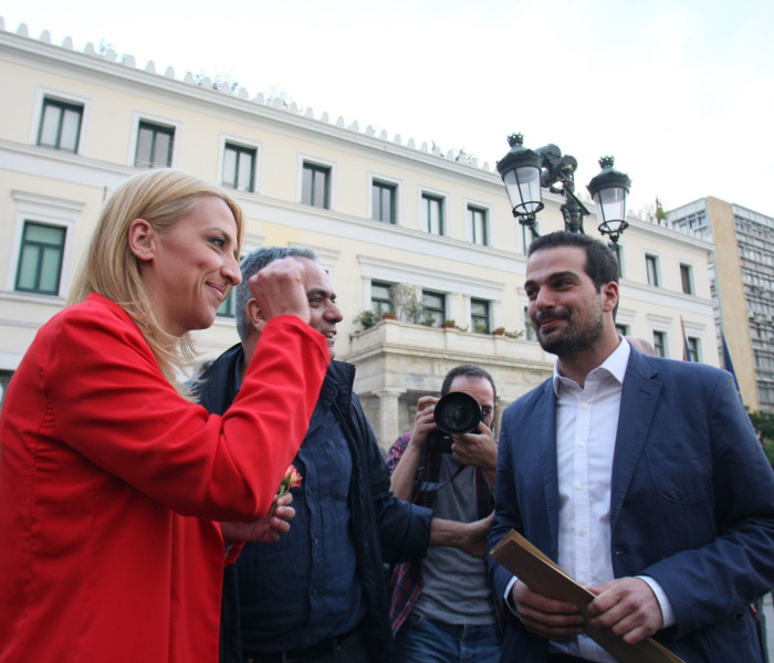 Κινητικότητα στην Αριστερά: Η επιστολή Δούρου προς Νέα Αριστερά και ο ρόλος Βαρουφάκη