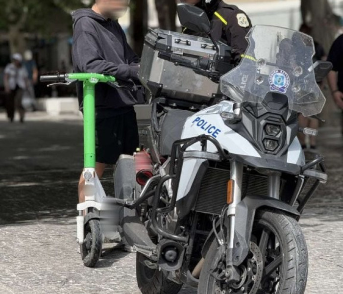 Μπαράζ ελέγχων στα ηλεκτρικά πατίνια: 115 παραβάσεις στην Αττική μέσα σε ένα 24ωρο