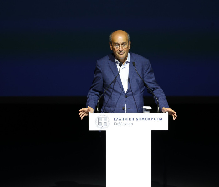 Κωστής Χατζηδάκης: Εθνική στρατηγική για το δημογραφικό και νέα μέτρα για ακρίβεια, στέγαση και μικρομεσαίους από τη ΔΕΘ