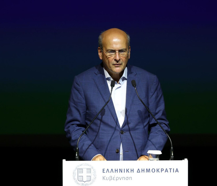 Κωστής Χατζηδάκης: Αν γίνουμε Τσίπρας ή Ανδρουλάκης, θα βάλουμε τη χώρα σε περιπέτειες
