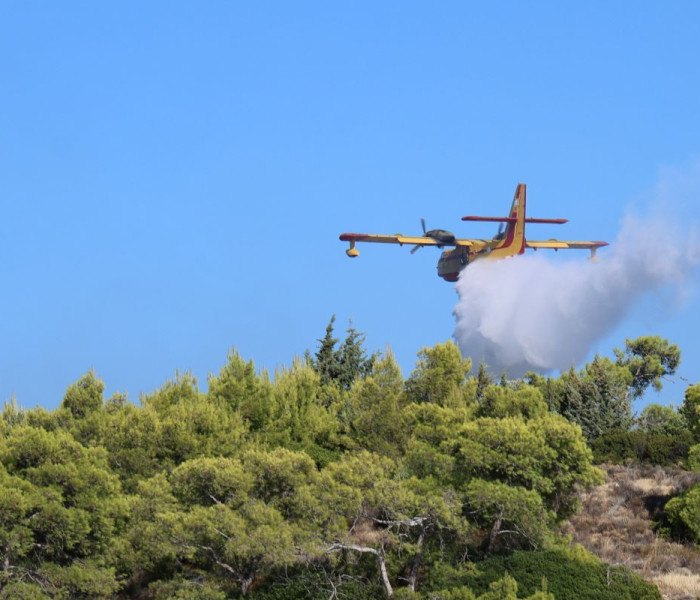 Φωτιά στο δήμο Πέντελης: Συναγερμός στην Πυροσβεστική