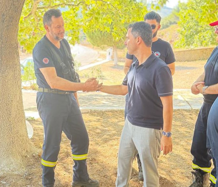 Σταμάτης Πουλής: ενίσχυση των εθελοντών στη Δυτική Αττική, με δωρεά απινιδωτών