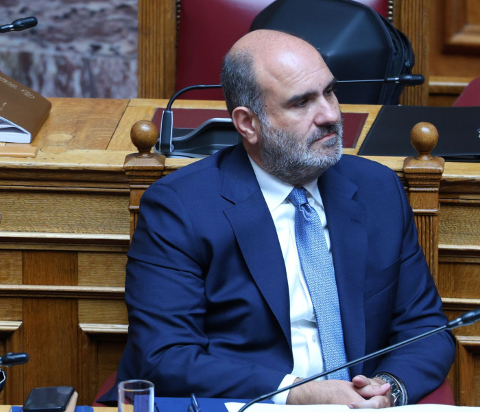 Δημήτρης Μαρκόπουλος στον Αλέξη Μητρόπουλο: Η 13η σύνταξη κοστίζει 2,5 δισ. ευρώ (video)