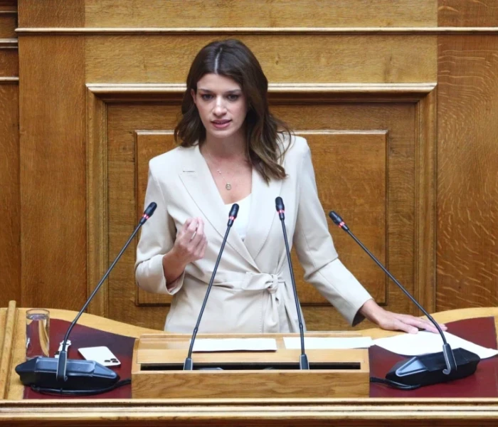 Η Νοτοπούλου αναγνωρίζει το έργο του Άδωνι: Ένα αίτημα δεκαετιών γίνεται πράξη