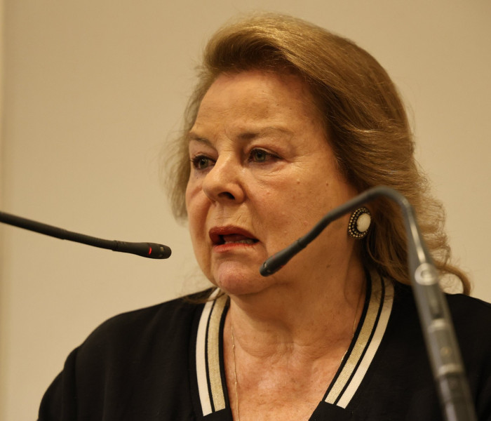 Λούκα Κατσέλη: από το «λεφτά υπάρχουν» στο Depon της οικονομίας